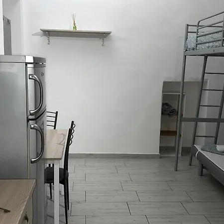 Bed2go Brescia 公寓 *