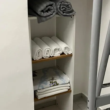 Bed2go Brescia 公寓 *