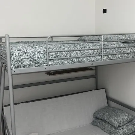 Bed2go Brescia Apartament *